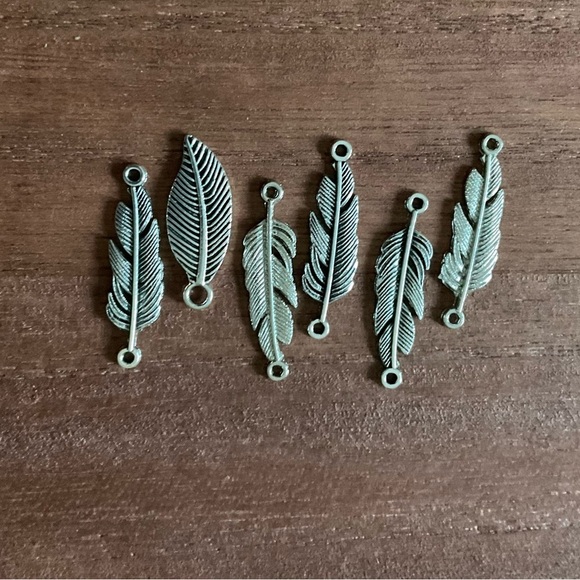 Charm Lot contains 85 charms! - Picture 4 of 14